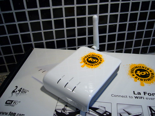 The 5 euro FON social router